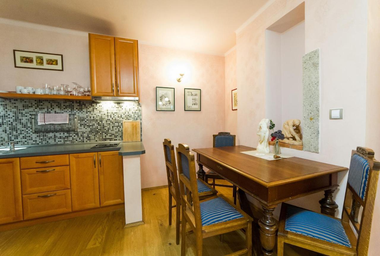 U Zvonu Apartments Cesky Krumlov Exterior photo